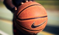 数据趣闻：文班亚马在最近 5 场比赛中的封盖总数超过了 12 支 NBA 球队的场均总和。