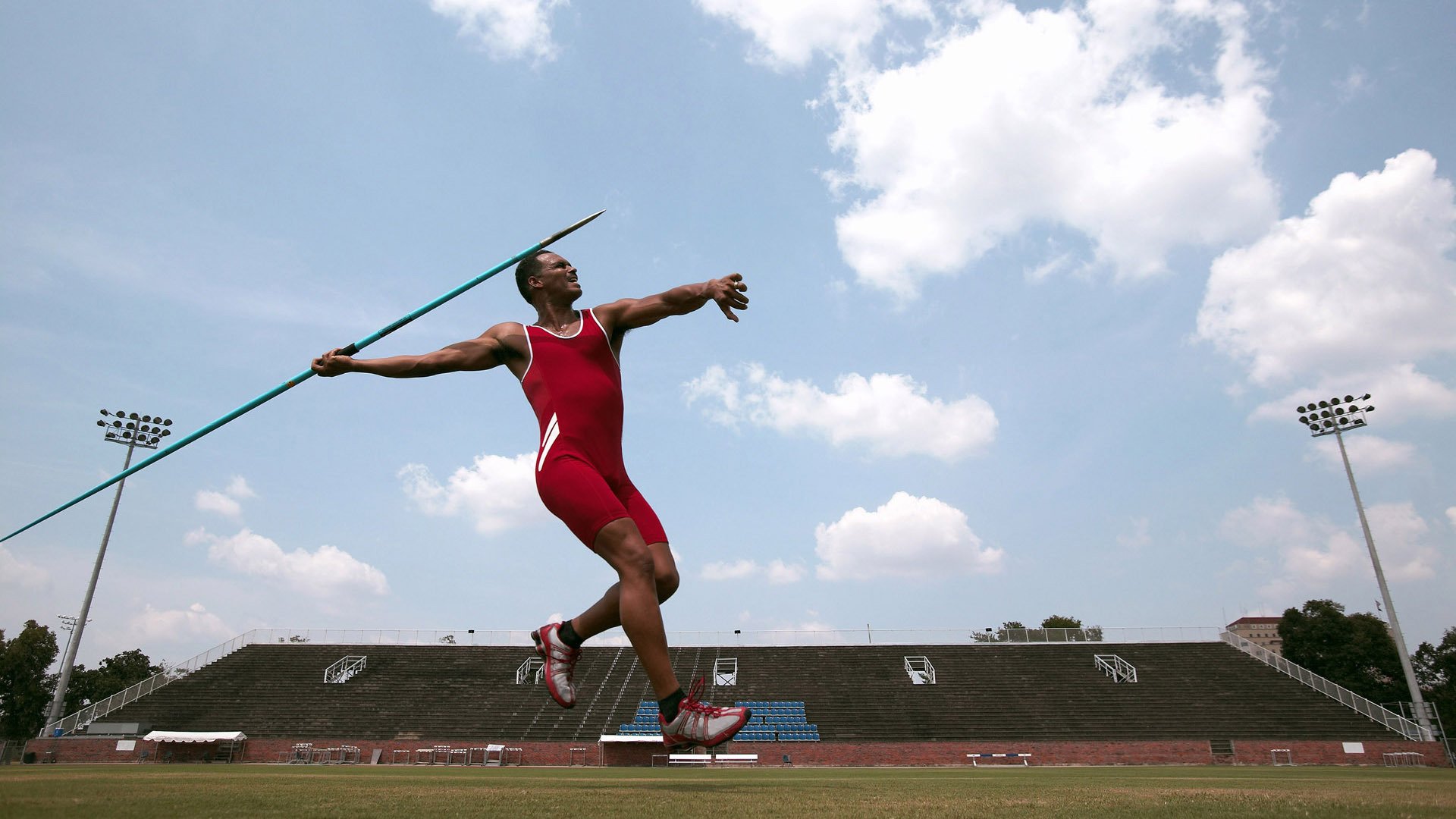 跳水项目荷兰完成难度跃升，荷兰跳高女运动员